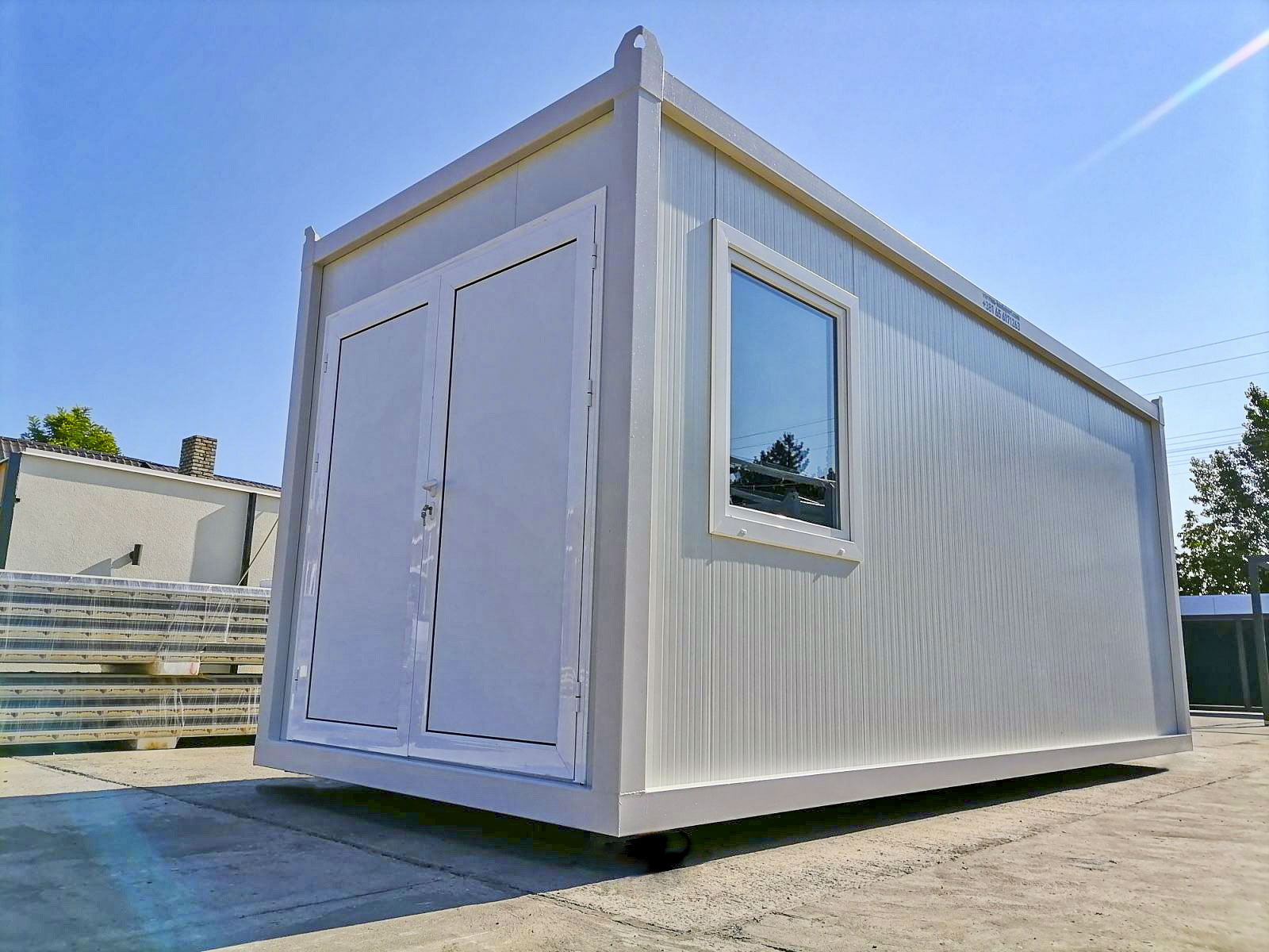 Magacinski-kontejner-manji