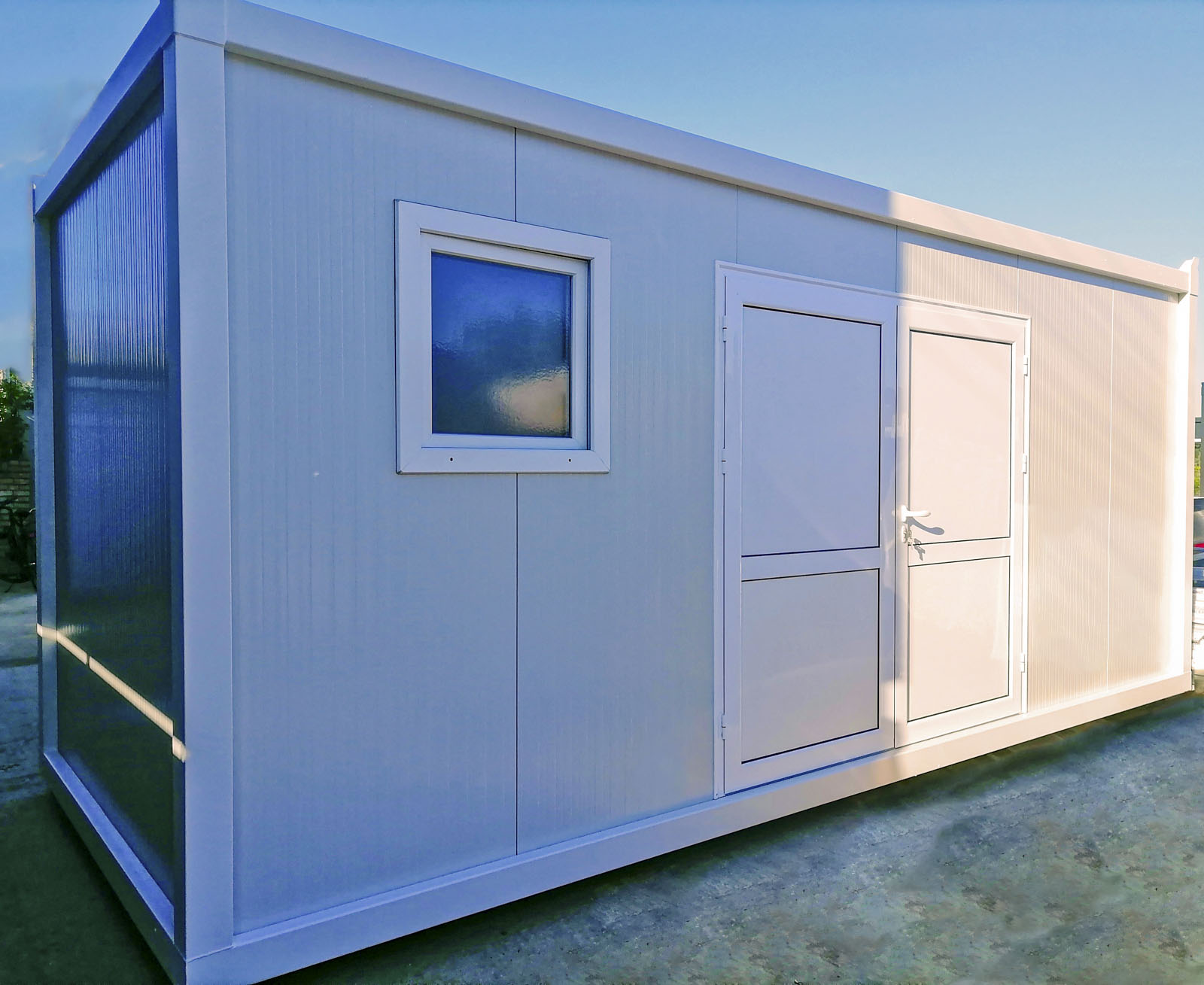 Magacinski-kontejner-sa-duplim-vratima