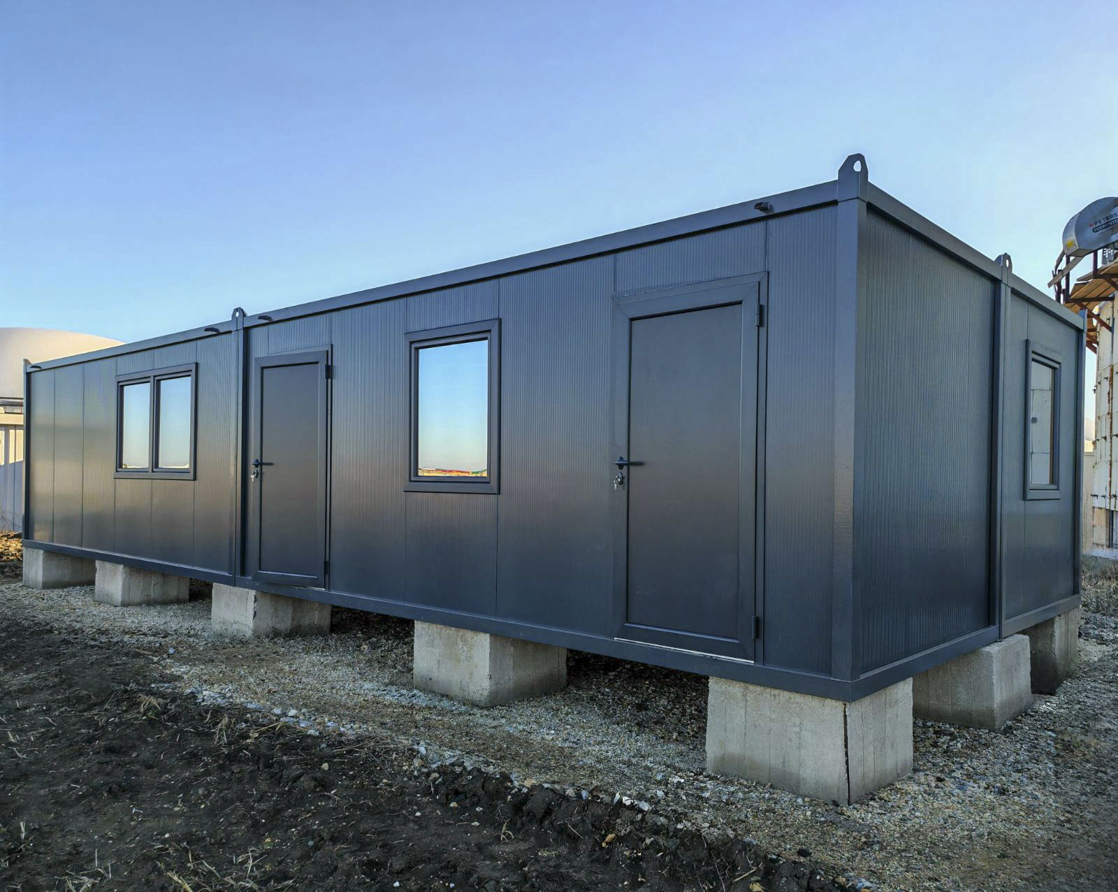 Modularni-antracit-4-spojena-02