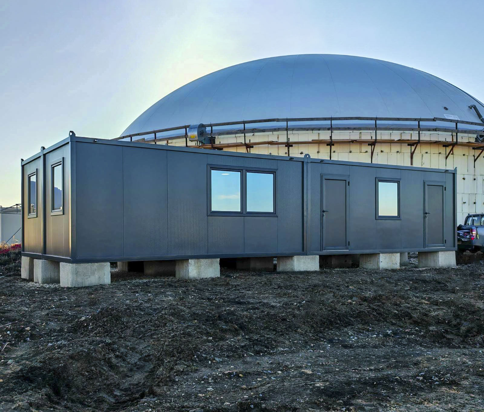 Modularni-antracit-4-spojena