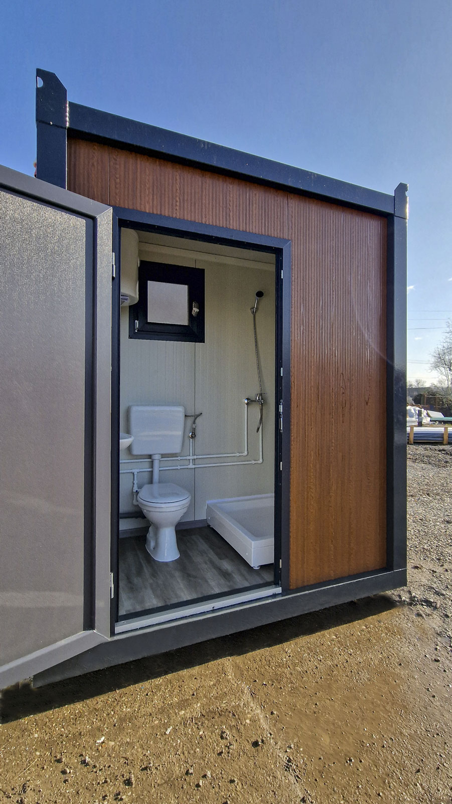 sanitarni-kupatilo-spolja