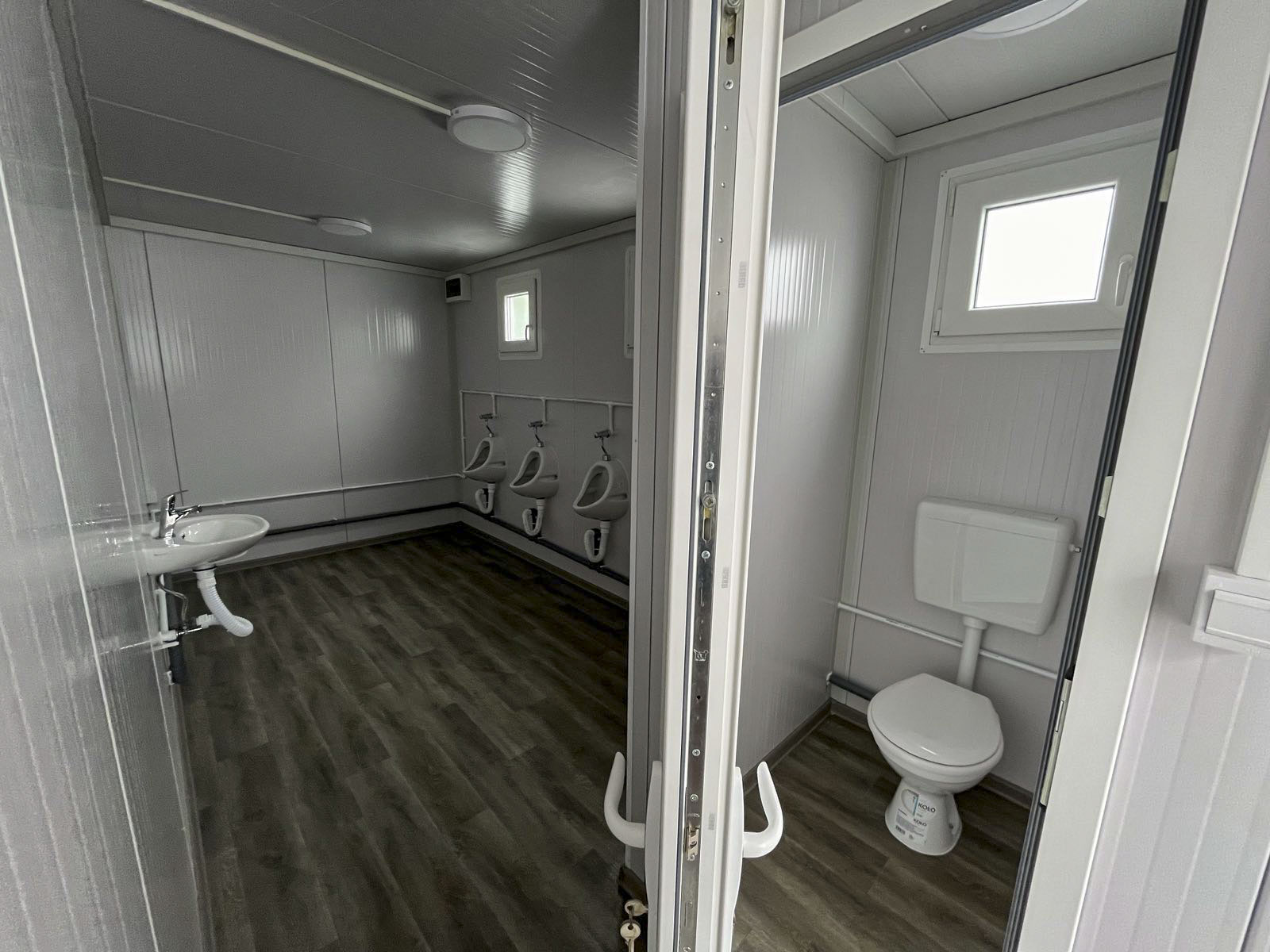 sanitarni-sa-zasebnim-toaletom