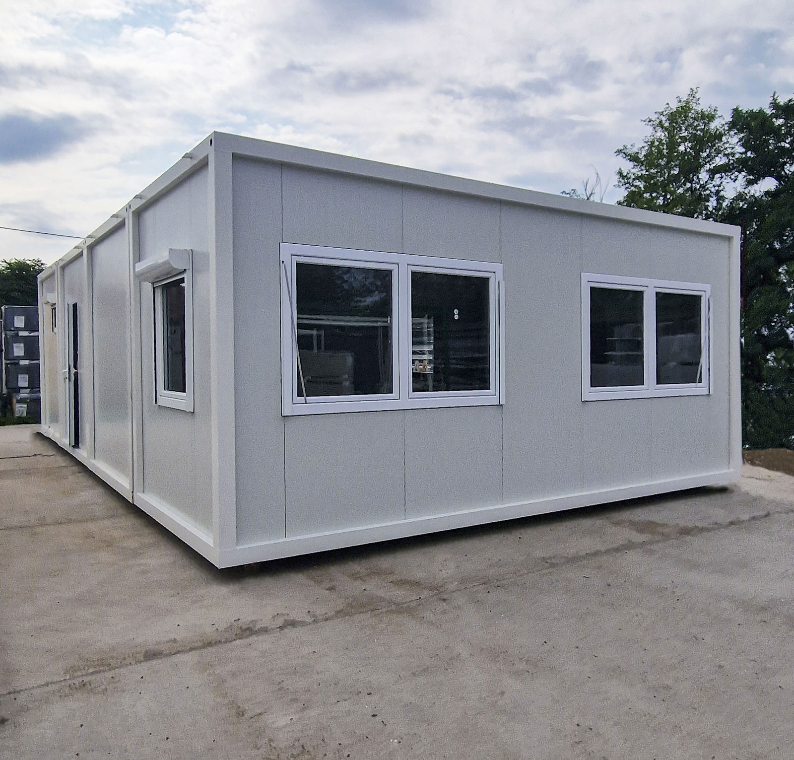 stambeni_beli-4-spojena